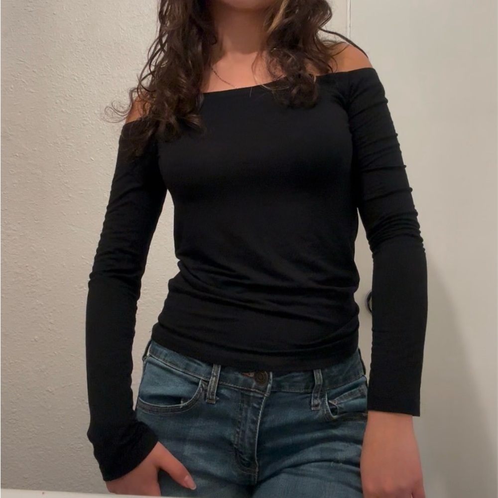 Women's Black Off-Shoulder Top